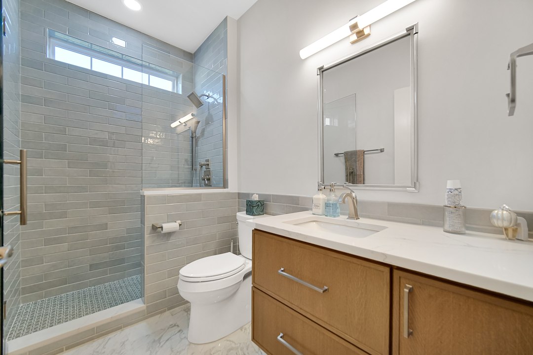 Guest Bathroom Remodel in Naperville, IL Thumbnail